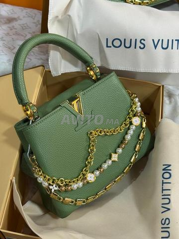 حقيبة لويس فيتون بألوان LV8844