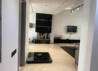 شقة للبيع 140 متر مربع في الدار البيضاء