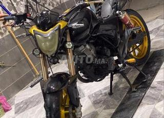 بنيلي VLM حالة جيدة العيون المرسى