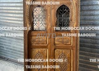 أبواب خشبية منقوشة يدويا جودة عالية