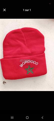 قبعة مغربية، لون أحمر وأبيض