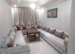 Appartement à louer à la journée pour les familles seulement