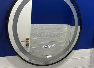 مرآة خشبية مع مصباح LED وساعة