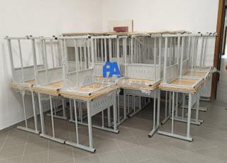 pupitre scolaire /tableau/banc/bureau maitre/lit