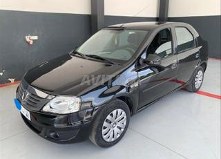 داسيا لوغان بنزين يدوي 2012 في مكناس