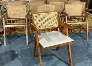 كراسي عالية الجودة