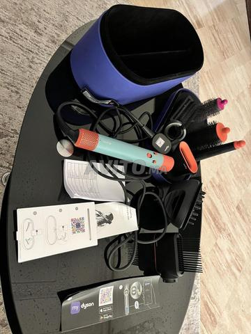 Airwrap ID كاملة Dyson curl Bluetooth مضمونة