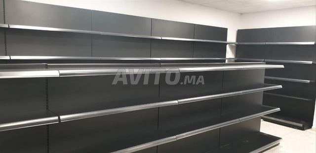 أرفف حائطية