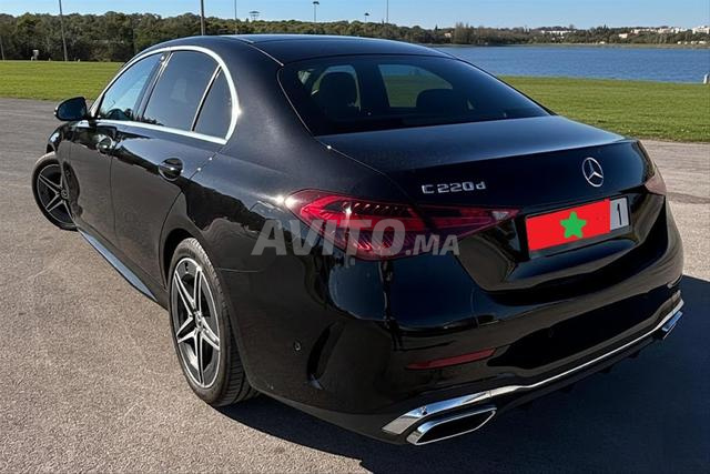 Mercedes C 220 AMG Line Plus État Neuf 13 000 KM