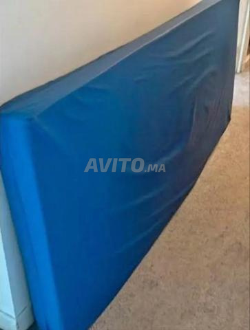 سرير طبي كهربائي