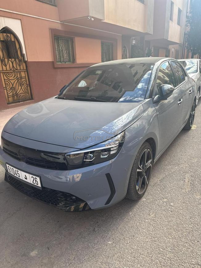 opel corsa grinado limited presque neuve