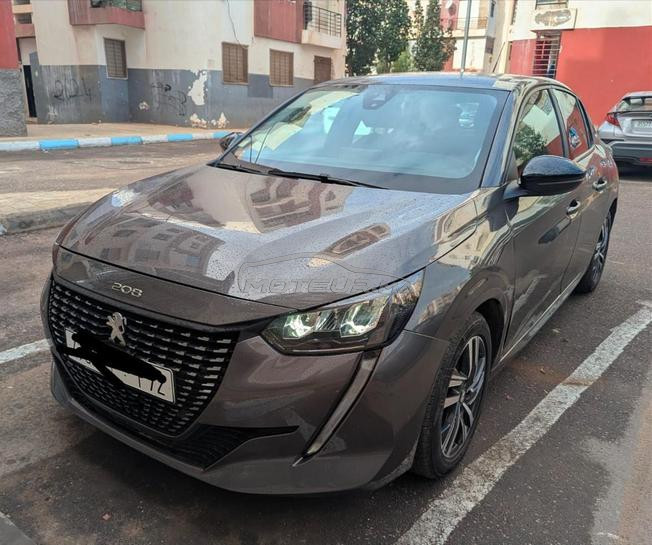 Peugeot 208 Diesel Manuelle 2023 à Casablanca