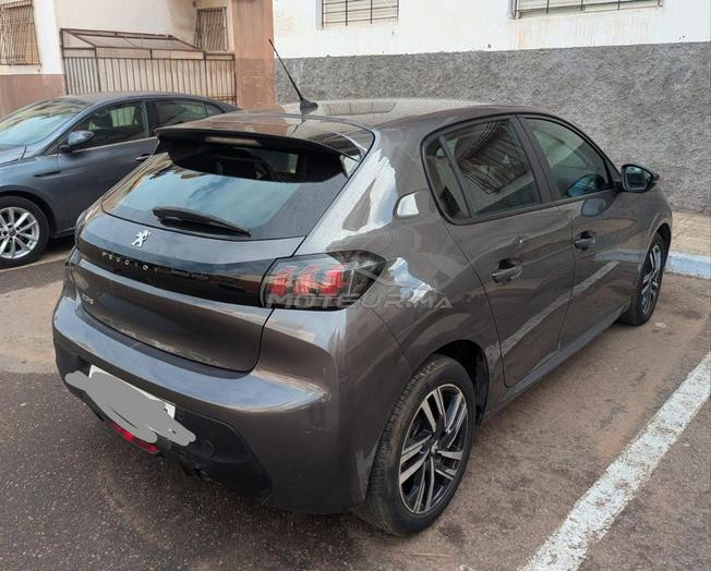 Peugeot 208 Diesel Manuelle 2023 à Casablanca