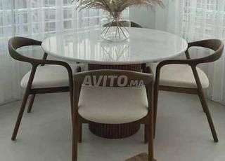 طاولات الطعام