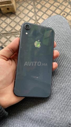 ايفون اكس ار رسمي 64 جيجابايت 85 بطارية