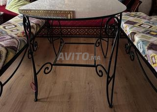 غرفة طعام من الحديد المطاوع - حالة جيدة جدا