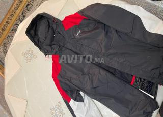 جاكيت أصلي من أوروبا مقاوم للماء