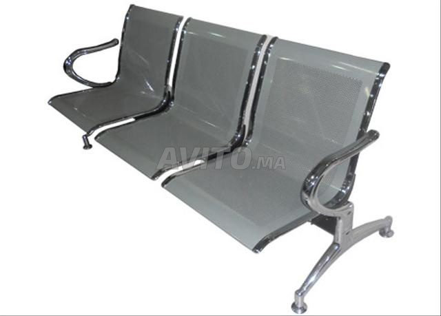 Banquette confortable qui ajoute une touche d'élégance à votre espace