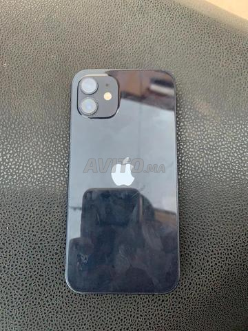 iPhone 12 عادي