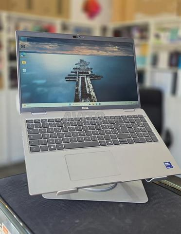 Dell Latitude 15 Ultra 7 16GB 512GB