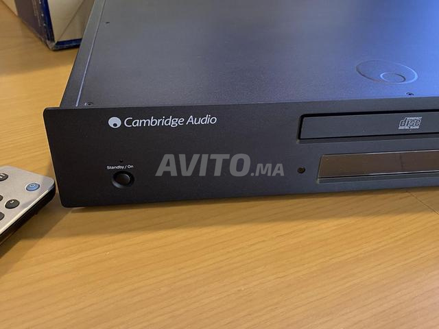 قارئ الأقراص المدمجة وموالف كامبريدج أوديو
