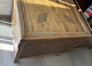 Deux coins de salons en bois de noyer (الكراع)