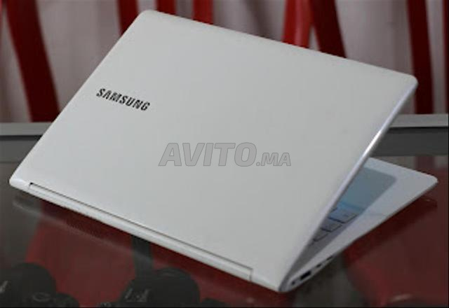 Samsung Slime Disc 256 SSD Écran 13