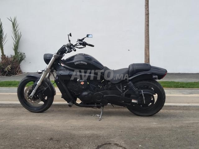 دراجة نارية مخصصة 2012 650 سي سي V Twine 9000 كم