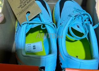 حذاء رياضي أصلي بالكرتونة ديالو