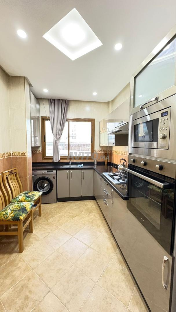 Appartement à louer à la journée à corniche Malabata - image 4