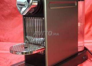 Machine à café Nespresso comme neuf