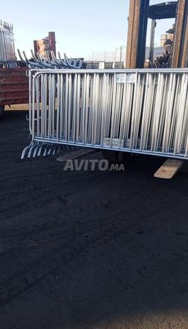 حواجز معدنية مجلفنة