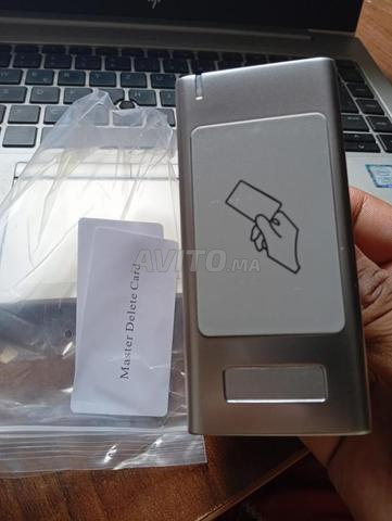 قارئ RFID للتحكم في الدخول في المغرب