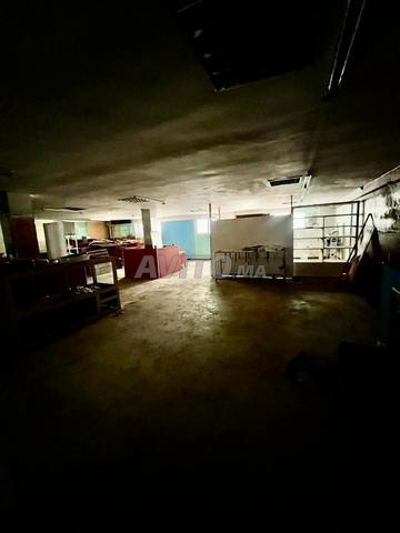 Un espace commercial spacieux à vendre