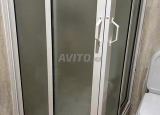 كابينة استحمام وحوض