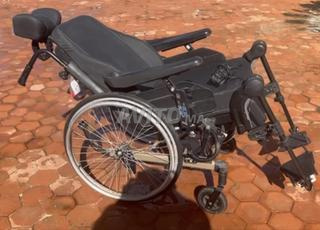 كرسي متحرك كهربائي