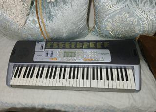 بيانو كاسيو LK 110