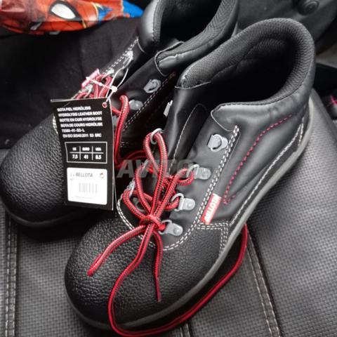 حذاء ماركة Bellota الإسبانية بجودتها العالية