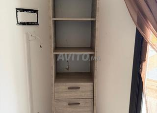 Colonne de rangement / étagère avec tiroirs