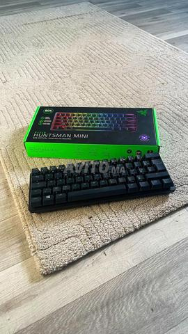 كيبورد Huntsman Mini Optical purple switch.