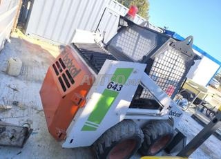 mini chargeur BOBCAT 643