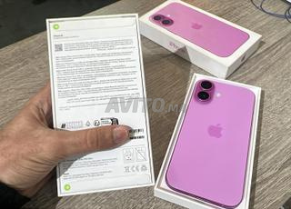 PRESQE NEUF IPHONE 16 NORMAL 128G / LBI3 FMA7AL