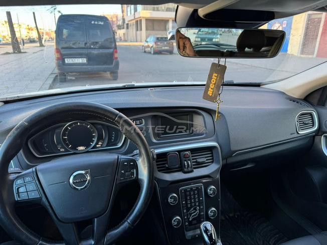 Volvo V40 Diesel Automatique 2018 à Essaouira