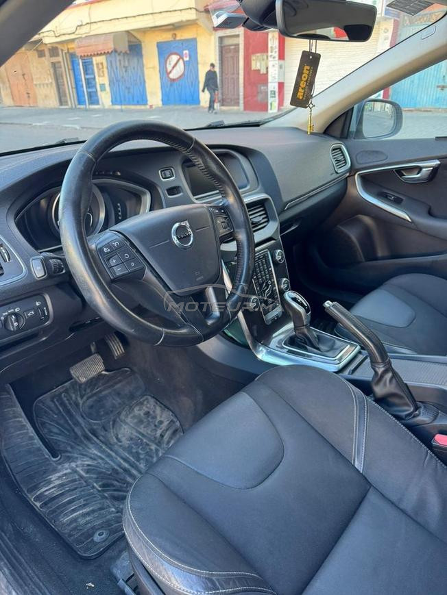Volvo V40 Diesel Automatique 2018 à Essaouira