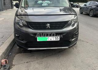 بيجو ريفتر 2023