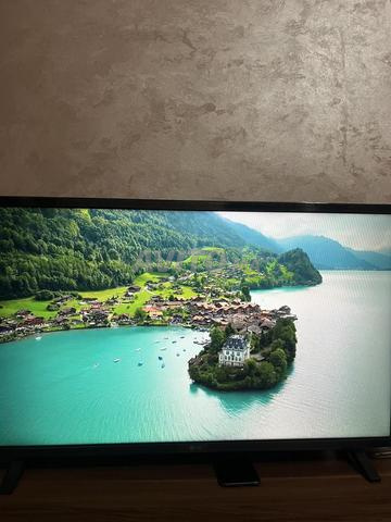 LG 32’ smart full hd