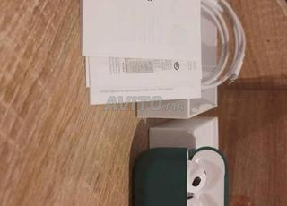 عروض AirPods الجيل الثالث وحافظة مجانية