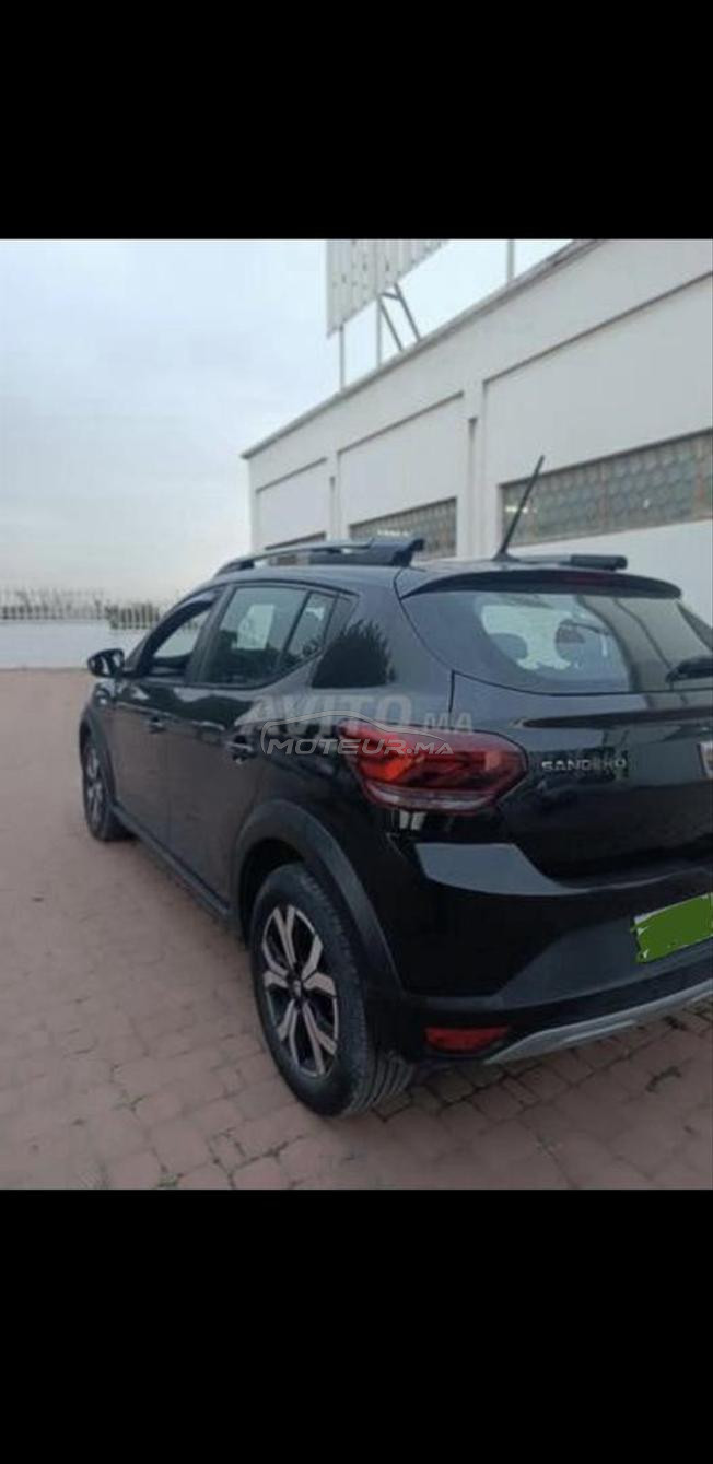 dacia stepway ecran multimedia et frain a marin