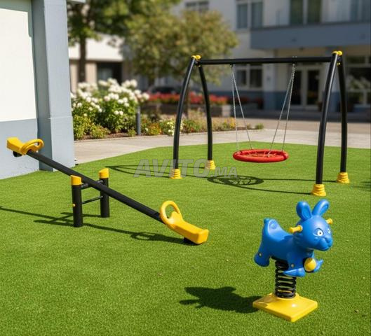 Aménagement des espaces de jeux intérieurs et extérieurs