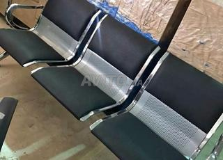 أريكة بجودة عالية وسهلة التنظيف